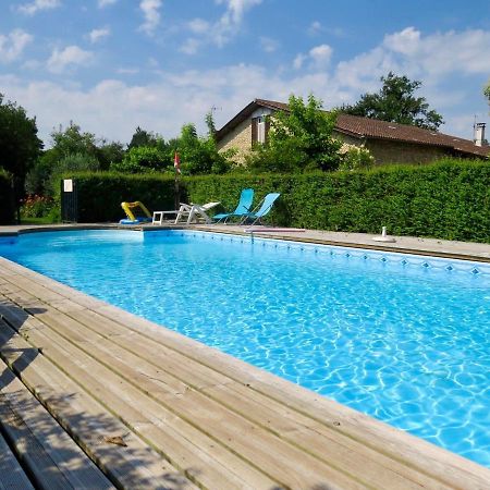 Appartement Spacieux A Blaignac Avec Piscine Partagee Luaran gambar