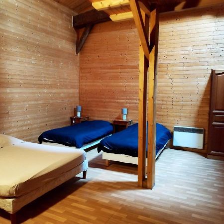 Appartement Spacieux A Blaignac Avec Piscine Partagee Luaran gambar